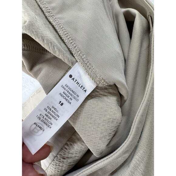 Athleta Shorts Womens 18 Beige Trekkie North High Rise Ripstop Hiking Trails - Picture 9 of 14